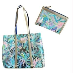 NWT NIP Lilly Pulitzer Sweet Escape large tote bag + matching zipper pouch